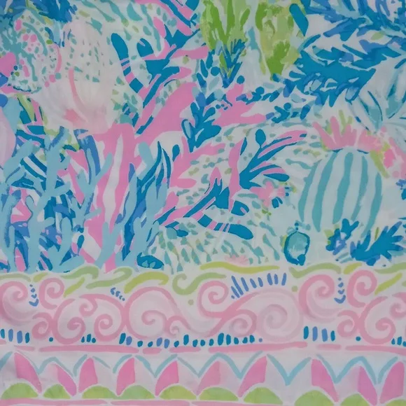 🌊HTF Lilly Pulitzer🌊 - Katia Short - Picture 4 of 15